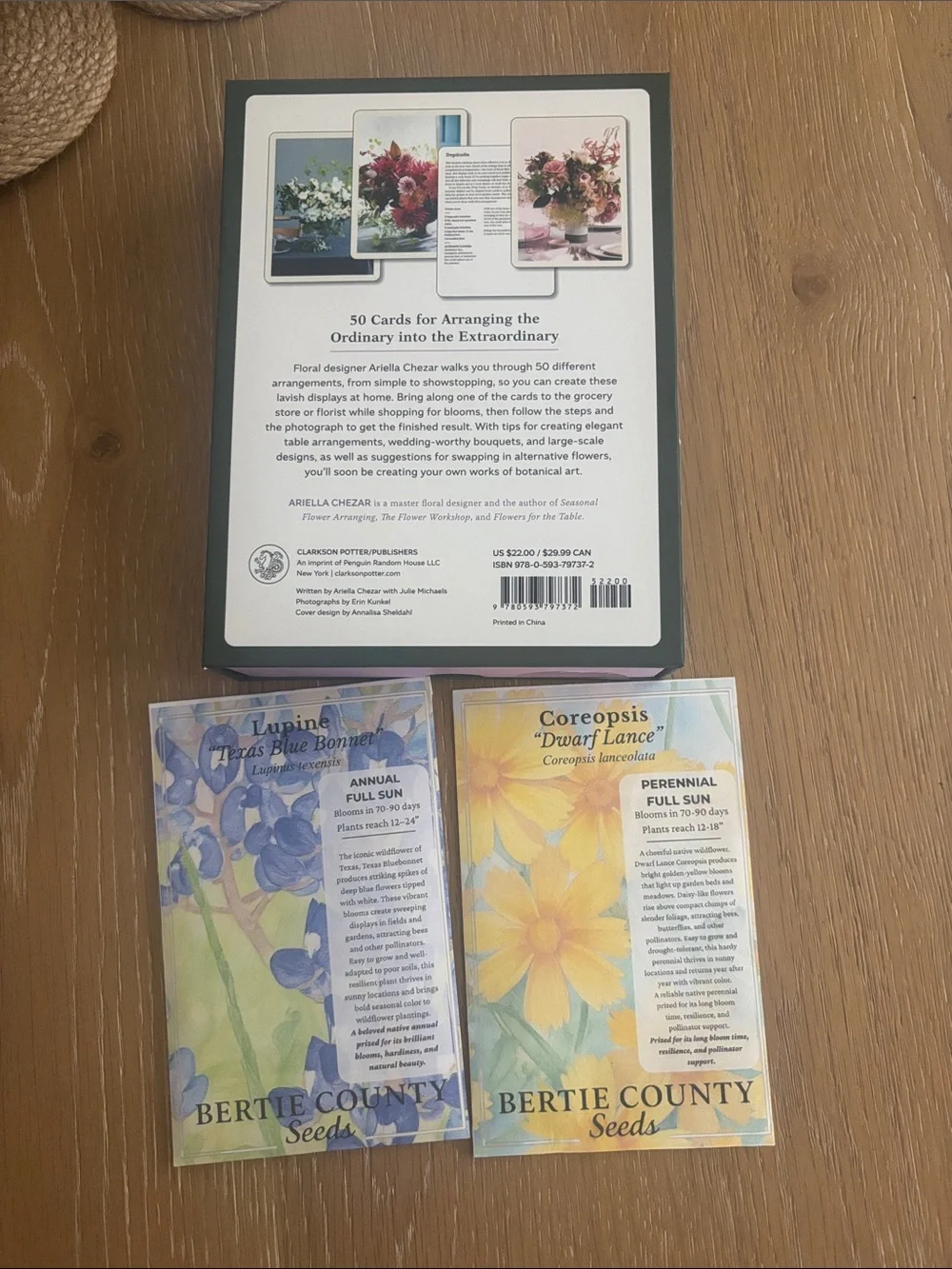 The Floral Deck-50 Floral Arrangement w/2free flower seeds